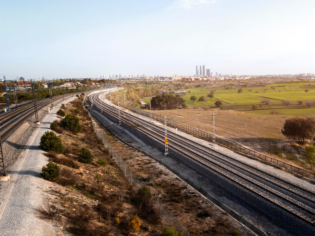 Demiryolu Yapımı ve Modern Mühendislik Sistemleri